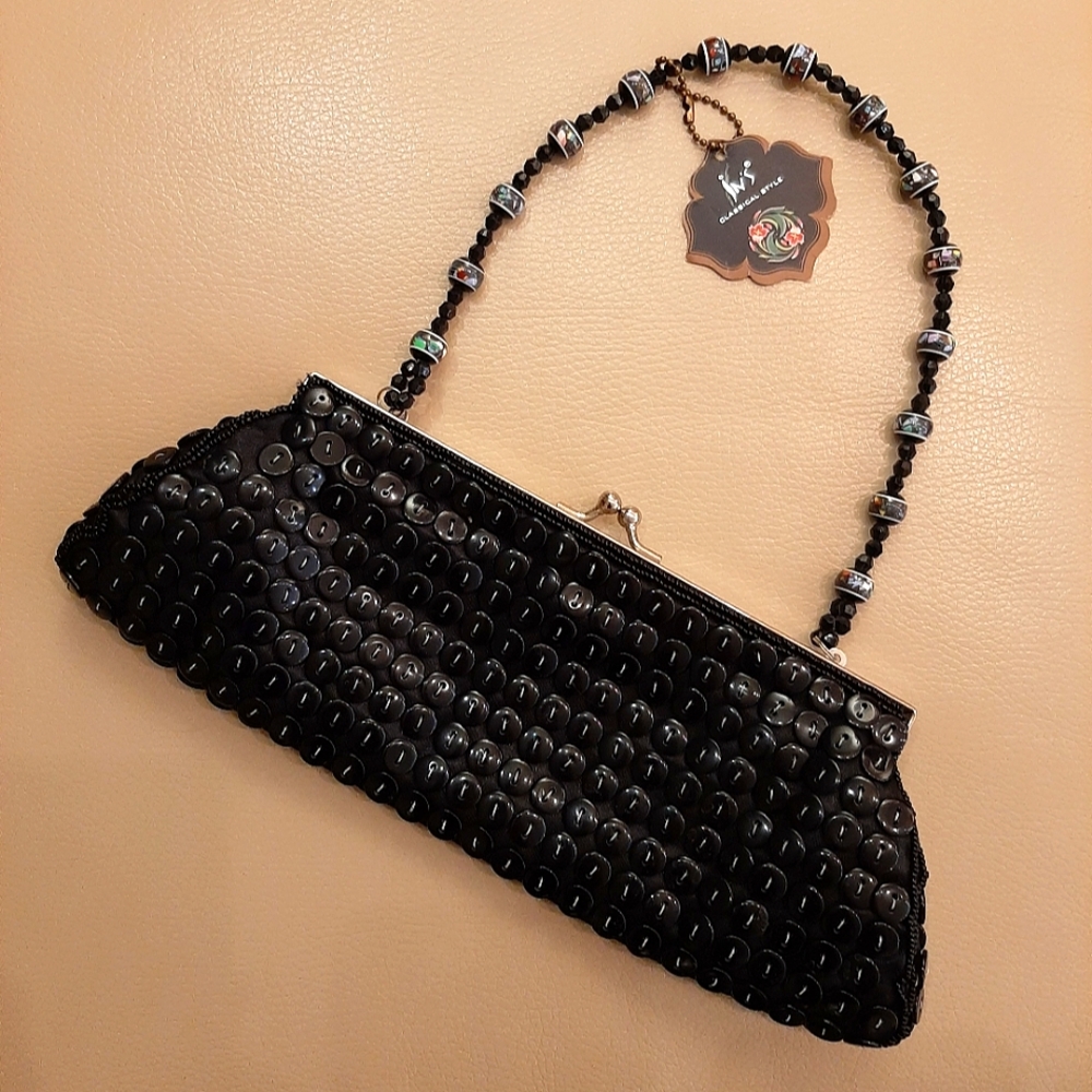In's button evening bag